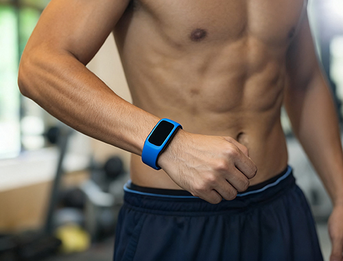 "Изношенная на запястье карта"-будущее?